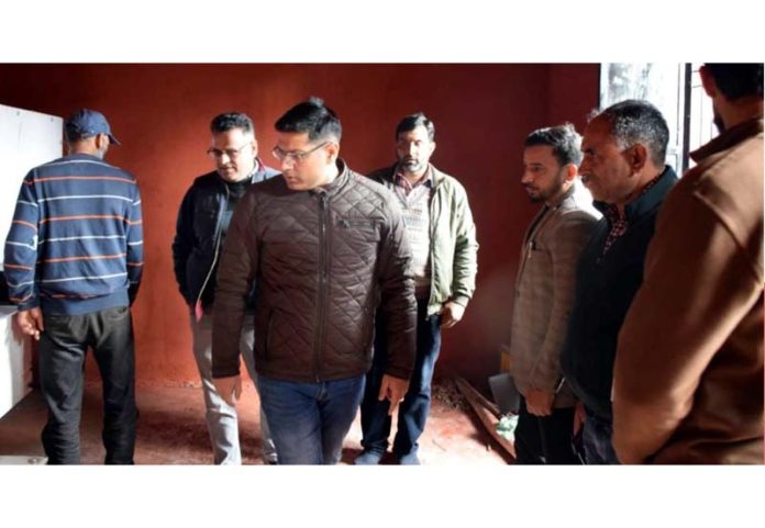 DC Vikas Kundal inspecting water supply in Poonch on Sunday.