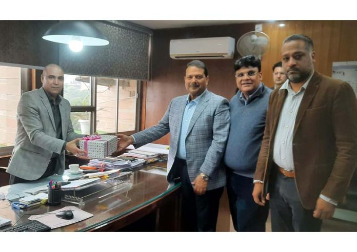 Delegation of FADA during meeting with VC JDA, Pankaj Sharma in Jammu.