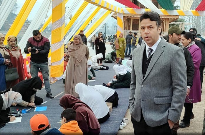 DC Srinagar during Heritage Festival on Tuesday.