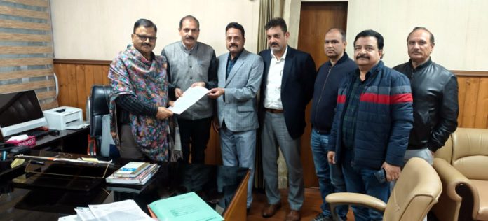 Graduate engineers' delegation presenting a memorandum to JSD Minister Javed Rana.