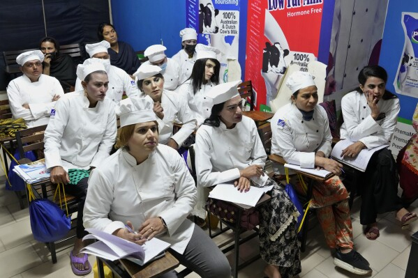Pakistan's transgender community finds hope, dignity at culinary school Pakistan's transgender community finds hope, dignity at culinary school