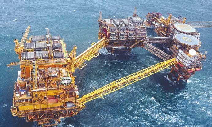 ONGC inks deal with BP to boost Mumbai High output by 60 pc ONGC inks deal with BP to boost Mumbai High output by 60 pc