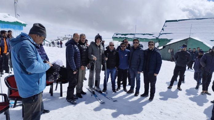 Need To Develop Infrastructure At Gulmarg To Make It World-Class Destination For Skiers: Omar Need To Develop Infrastructure At Gulmarg To Make It World-Class Destination For Skiers: Omar