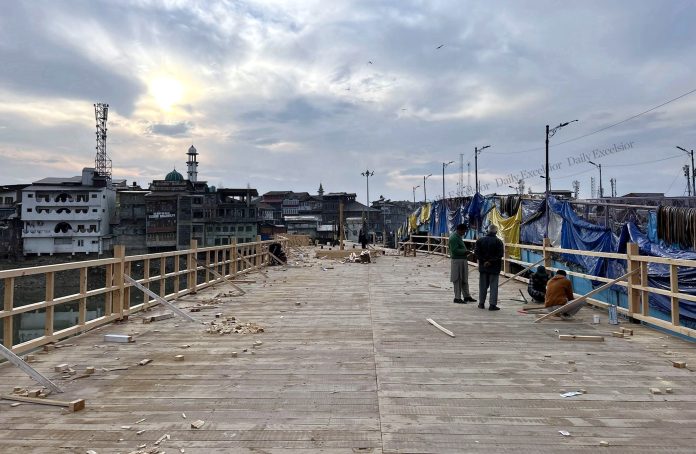 Historic Amira Kadal Bridge Undergoing Major Transformation, Set To Open For Public Soon Historic Amira Kadal Bridge Undergoing Major Transformation, Set To Open For Public Soon