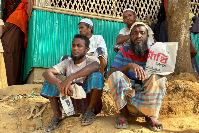 Rohingya refugees in Bangladesh brace for upcoming food reductions as aid agencies cut funding Rohingya refugees in Bangladesh brace for upcoming food reductions as aid agencies cut funding