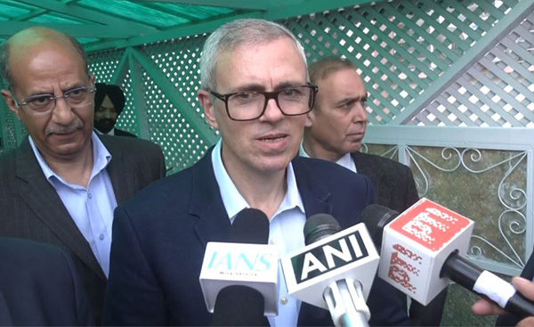 CM Omar Abdullah Announces Committee On The Issue Of Daily Wagers In J&K CM Omar Abdullah Announces Committee On The Issue Of Daily Wagers In J&K
