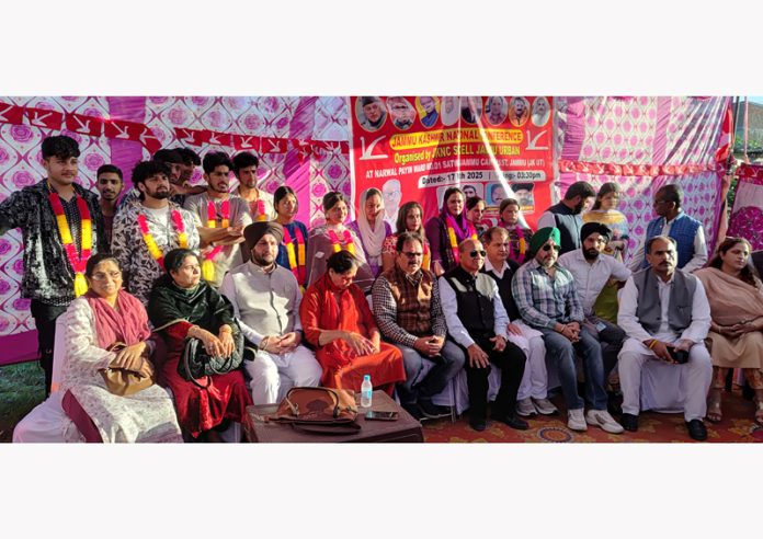 NC leaders Rattan Lal Gupta, Bimla Luthra and others during party meeting at Satwari.