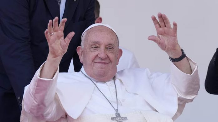 Pope's willingness to show his frailty provides example to young, old alike Pope's willingness to show his frailty provides example to young, old alike