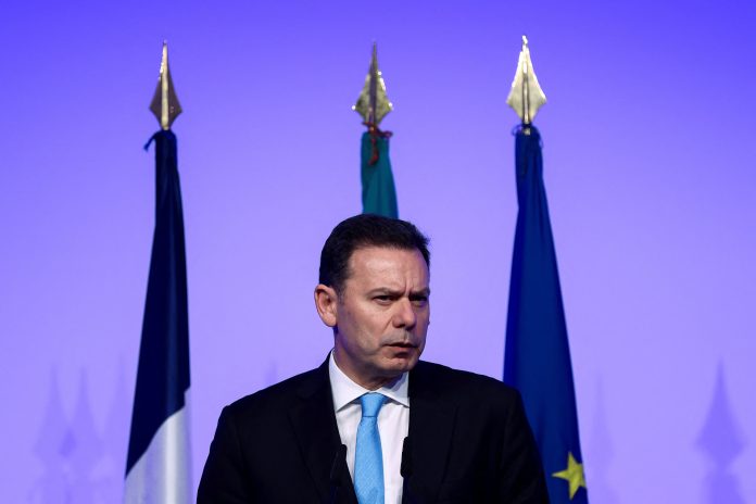 Portugal's government looks set to  lose confidence vote, triggering election