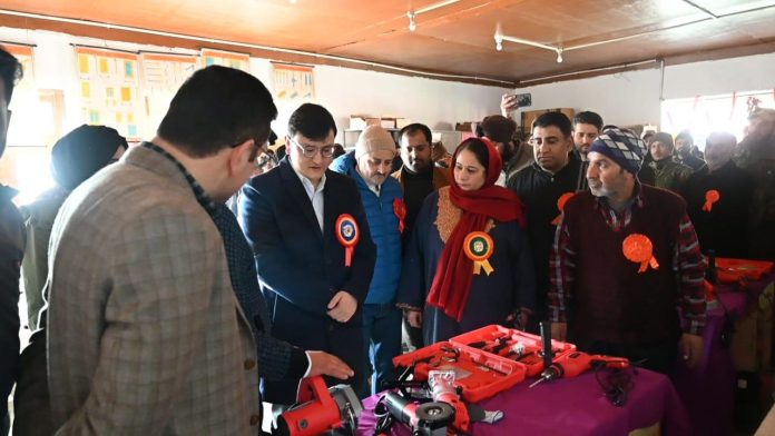 Baramulla Awarded Rs.3 Crore By NITI Aayog For Remarkable Progress Under ADP Baramulla Awarded Rs.3 Crore By NITI Aayog For Remarkable Progress Under ADP