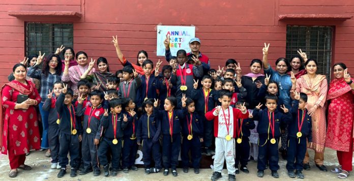 Students posing during Annual Sports Day along with dignitaries. Students posing during Annual Sports Day along with dignitaries.