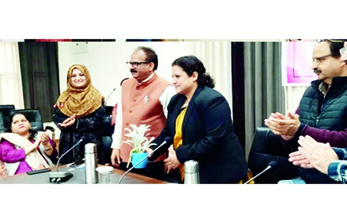 Secretary, J&K Pahari Board, Sapna Kotwal along with other dignitaries during an event at GGM Science College, Jammu. Secretary, J&K Pahari Board, Sapna Kotwal along with other dignitaries during an event at GGM Science College, Jammu.