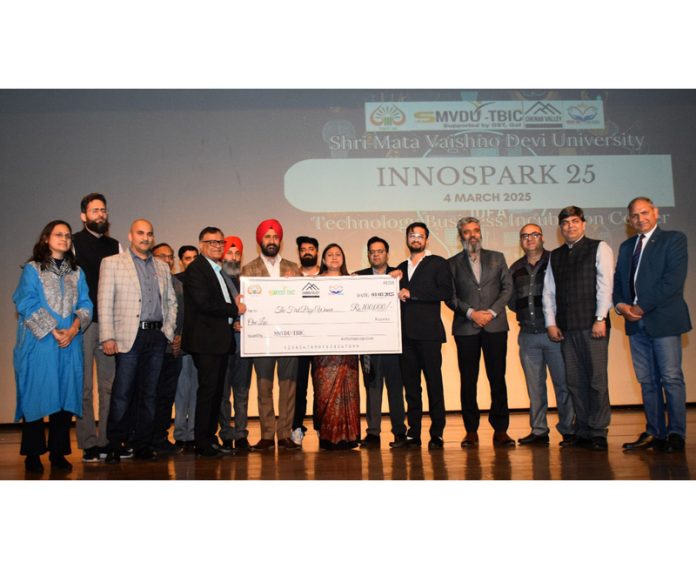 Dignitaries during the conclusion of event InnoSpark 2025 at SMVDU on Wednesday. Dignitaries during the conclusion of event InnoSpark 2025 at SMVDU on Wednesday.