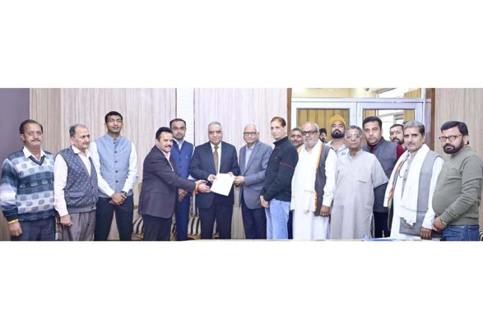 Katra stakeholders submitting memorandum to High Level Committee during meeting on Monday.