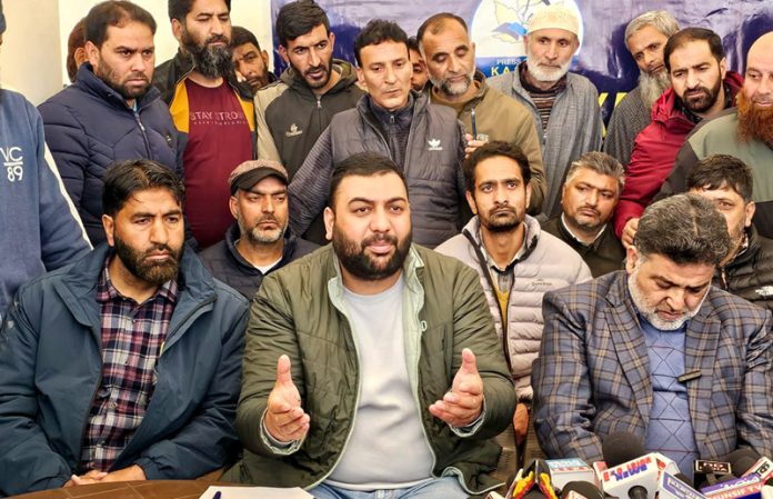 Members of EJAC alongwith Casual Daily Wagers Forum addressing press conference in Srinagar on Wednesday. —Excelsior/Shakeel Members of EJAC alongwith Casual Daily Wagers Forum addressing press conference in Srinagar on Wednesday. —Excelsior/Shakeel