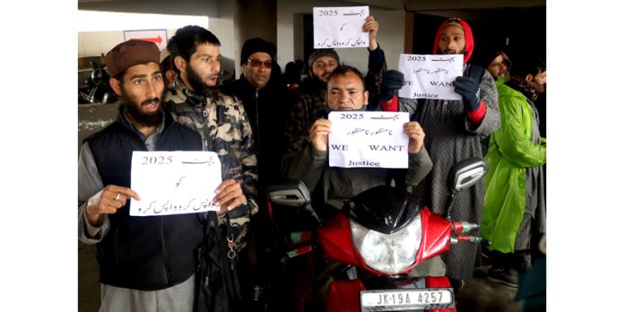 Members of Jammu & Kashmir Handicapped Association during a protest in Srinagar on Thursday. - Excelsior/Shakeel