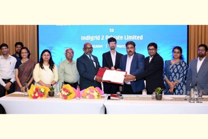 RECPDCL representatives handing over Ratle Kiru Power Transmission Ltd , an SPV of transmission project to Indi Grid at Gurugram. RECPDCL representatives handing over Ratle Kiru Power Transmission Ltd , an SPV of transmission project to Indi Grid at Gurugram.