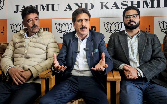 BJP spokesperson Altaf Thakur along with other party leaders during a press conference in Srinagar on Wednesday. -Excelsior/Shakeel BJP spokesperson Altaf Thakur along with other party leaders during a press conference in Srinagar on Wednesday. -Excelsior/Shakeel