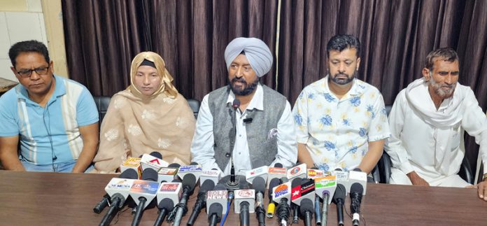Cong leader T S Tony addressing press conference in Jammu on Friday. —Excelsior/Rakesh