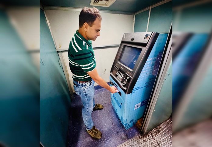 In A First In India, ATM Installed Onboard Train On A Trial Basis In A First In India, ATM Installed Onboard Train On A Trial Basis