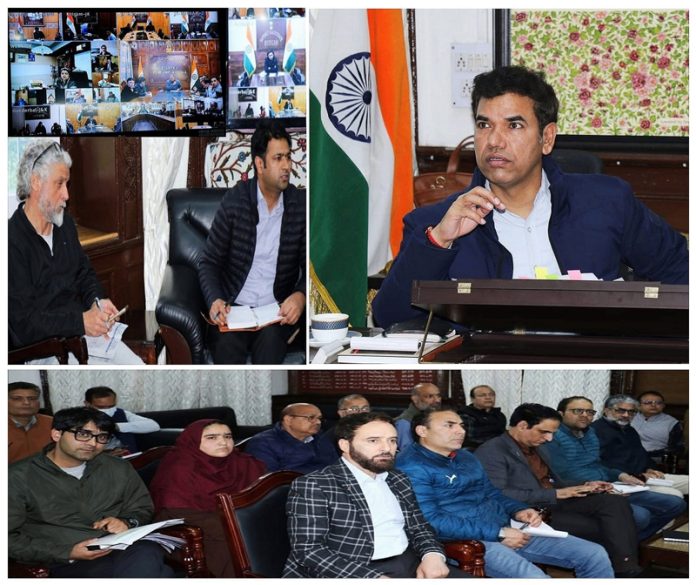 DIV Com chairing a meeting in Srinagar. DIV Com chairing a meeting in Srinagar.