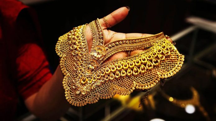 Gold Jumps Rs 550 To Rs 97,350/10 Gm; Silver Declines Rs 400