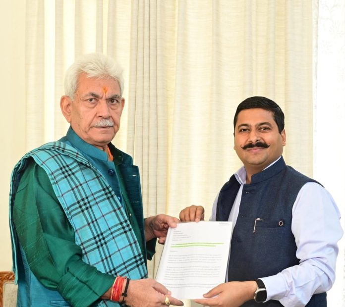 Gaurav Meets LG Sinha, Submits Memorandum On Strategic Potential Of Rare Earth Minerals In Jammu Province