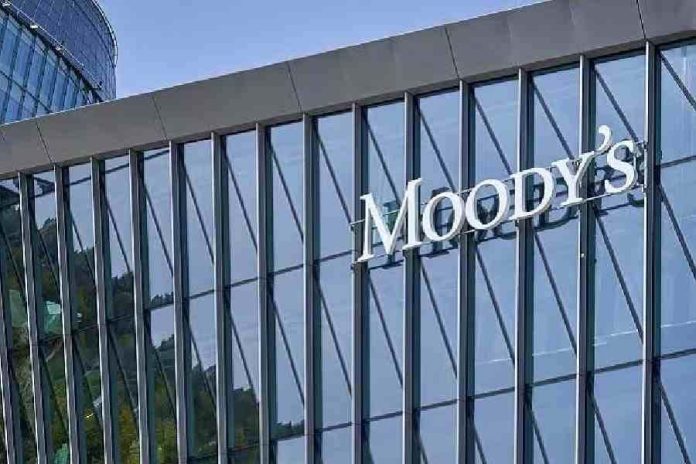 US trade uncertainties to undermine biz confidence,  adversely impact growth in Asian region: Moody's