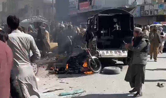 Three constabulary policemen killed, 18 injured in IED blast in Pak's Balochistan Three constabulary policemen killed, 18 injured in IED blast in Pak's Balochistan