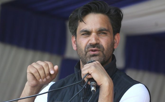 Fresh Orders To Restrict Social Media Only In J&K, Nowhere Else In India: PDP MLA Para