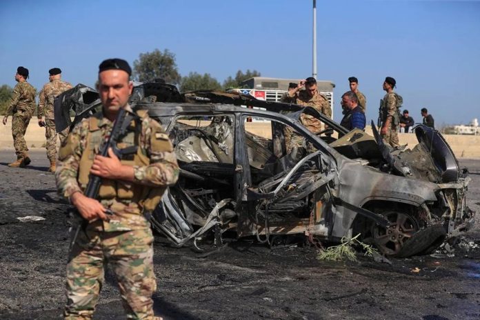 Lebanese authorities detain people they  say were planning rockets attacks on Israel