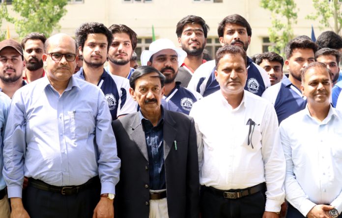 Vice Chancellor BGSBU, Prof. Jawaid Iqbal posing along with dignitaries during a programme.