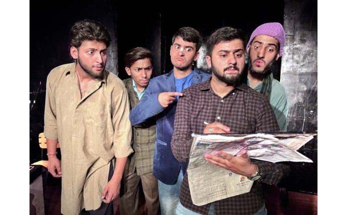 A scene from the play 'Do Kalakaar' being staged by Natrang in Jammu on Sunday. A scene from the play 'Do Kalakaar' being staged by Natrang in Jammu on Sunday.