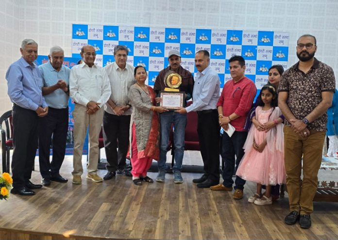 Prof Ram Nath Shastri Memorial Award 2025 being conferred upon Brij Mohan.