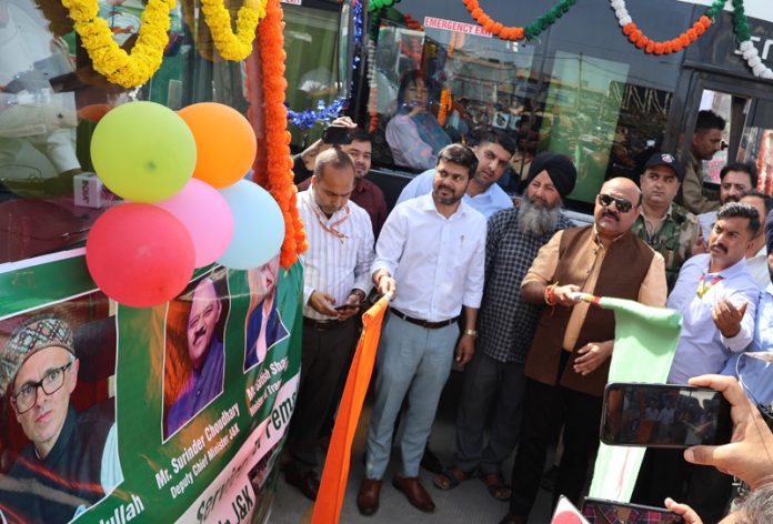 DyCM Surinder Chowdhary launching free bus service on Tuesday. —Excelsior/Rakesh DyCM Surinder Chowdhary launching free bus service on Tuesday. —Excelsior/Rakesh