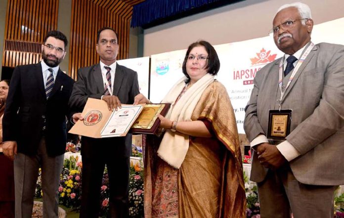 Dignitaries during the 52nd Annual National Conference of the Indian Association of Preventive & Social Medicine at SKICC on Friday. -Excelsior/Shakeel Dignitaries during the 52nd Annual National Conference of the Indian Association of Preventive & Social Medicine at SKICC on Friday. -Excelsior/Shakeel