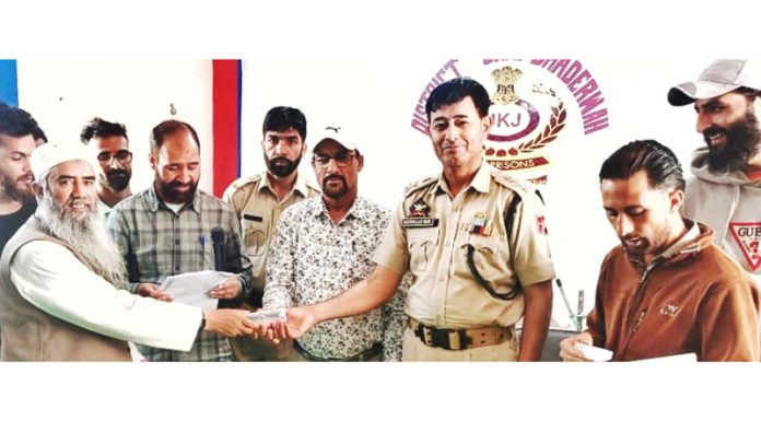 Free eyeglasses being provided to inmates at District Jail Bhaderwah.