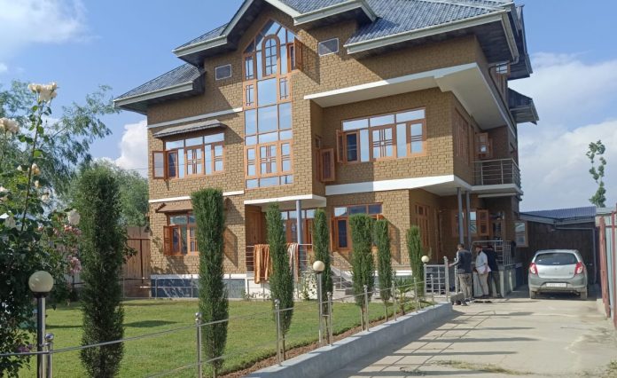 Disproportionate Assets | ACB Registers Case Against FCS&CA Storekeeper In Sopore Disproportionate Assets | ACB Registers Case Against FCS&CA Storekeeper In Sopore