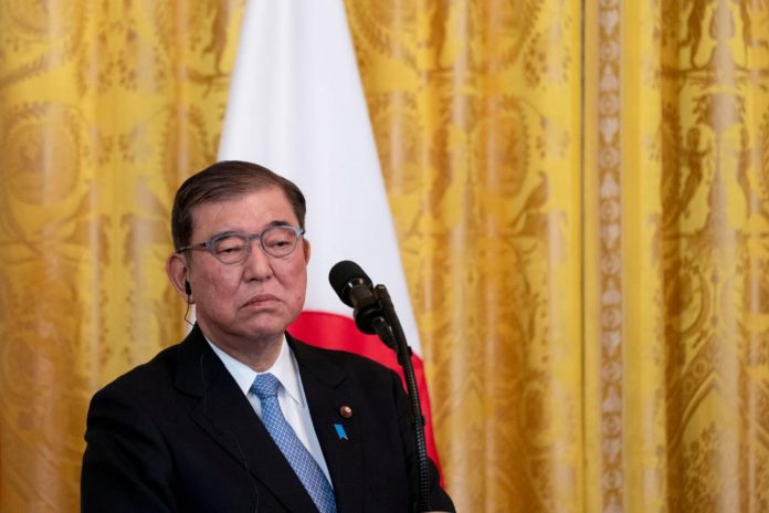 Japanese cabinet's approval rating plummets to record low of 22 pc - Reports