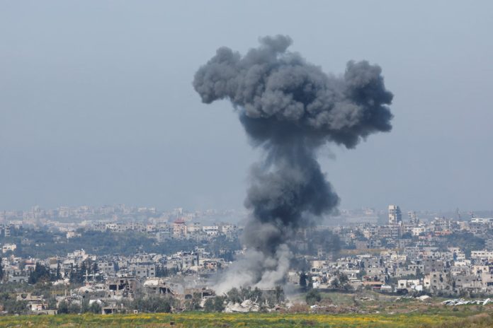 UN official says 20 aid  trucks with food waiting to enter Gaza