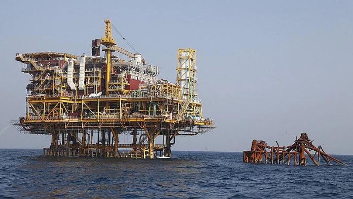 ONGC makes promising oil, gas discoveries in Mumbai offshore ONGC makes promising oil, gas discoveries in Mumbai offshore