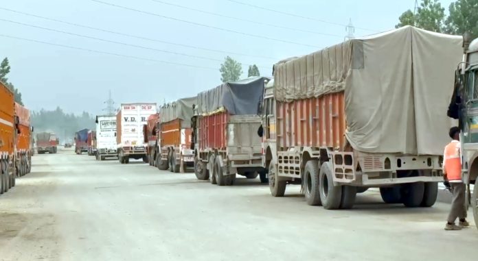 Jammu-Srinagar higway closed