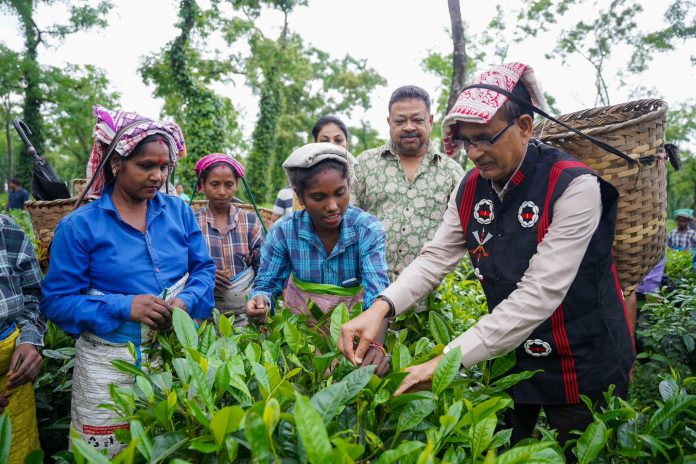 Shivraj Singh Chouhan visits Tea Estate in Assam