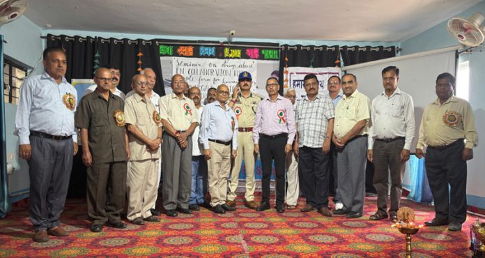 Dignitaries posing during a programme. Dignitaries posing during a programme.