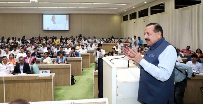 Union Minister Dr Jitendra Singh speaking after launching world's first indigenously developed high-resolution weather forecast system Union Minister Dr Jitendra Singh speaking after launching world's first indigenously developed high-resolution weather forecast system