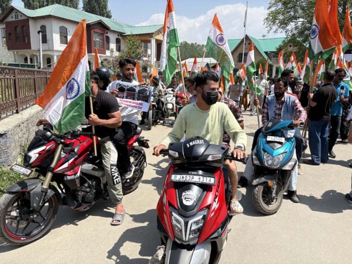 BJP activists taking out Tiranga rally in Anantnag on Wednesday -Excelsior/Sajad Dar