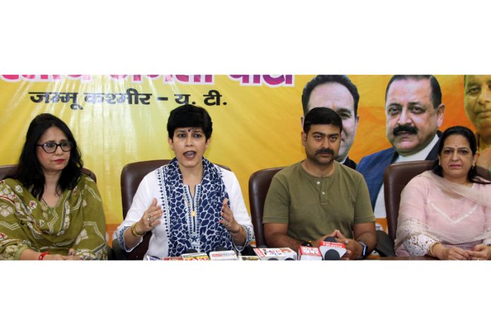 BJP spokesperson Rajni Sethi at a press conference at Jammu on Wednesday. -Excelsior/Rakesh BJP spokesperson Rajni Sethi at a press conference at Jammu on Wednesday. -Excelsior/Rakesh