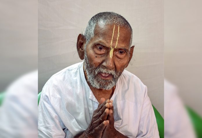 Padma Shri Awardee Baba Sivanand Dies In Varanasi Padma Shri Awardee Baba Sivanand Dies In Varanasi