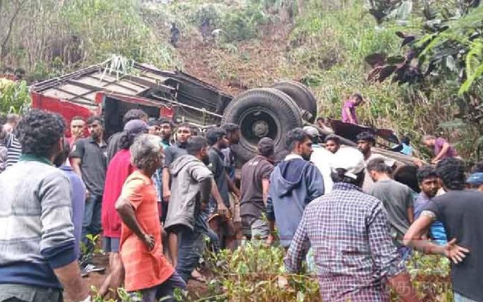 21 killed in Sri Lanka bus accident