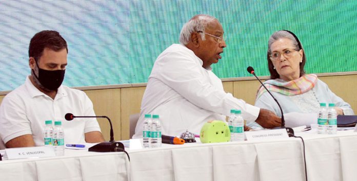 Congress president Mallikarjun Kharge, CPP leader Sonia Gandhi and LoP Rahul Gandhi during the CWC meeting in New Delhi on Friday.(UNI)